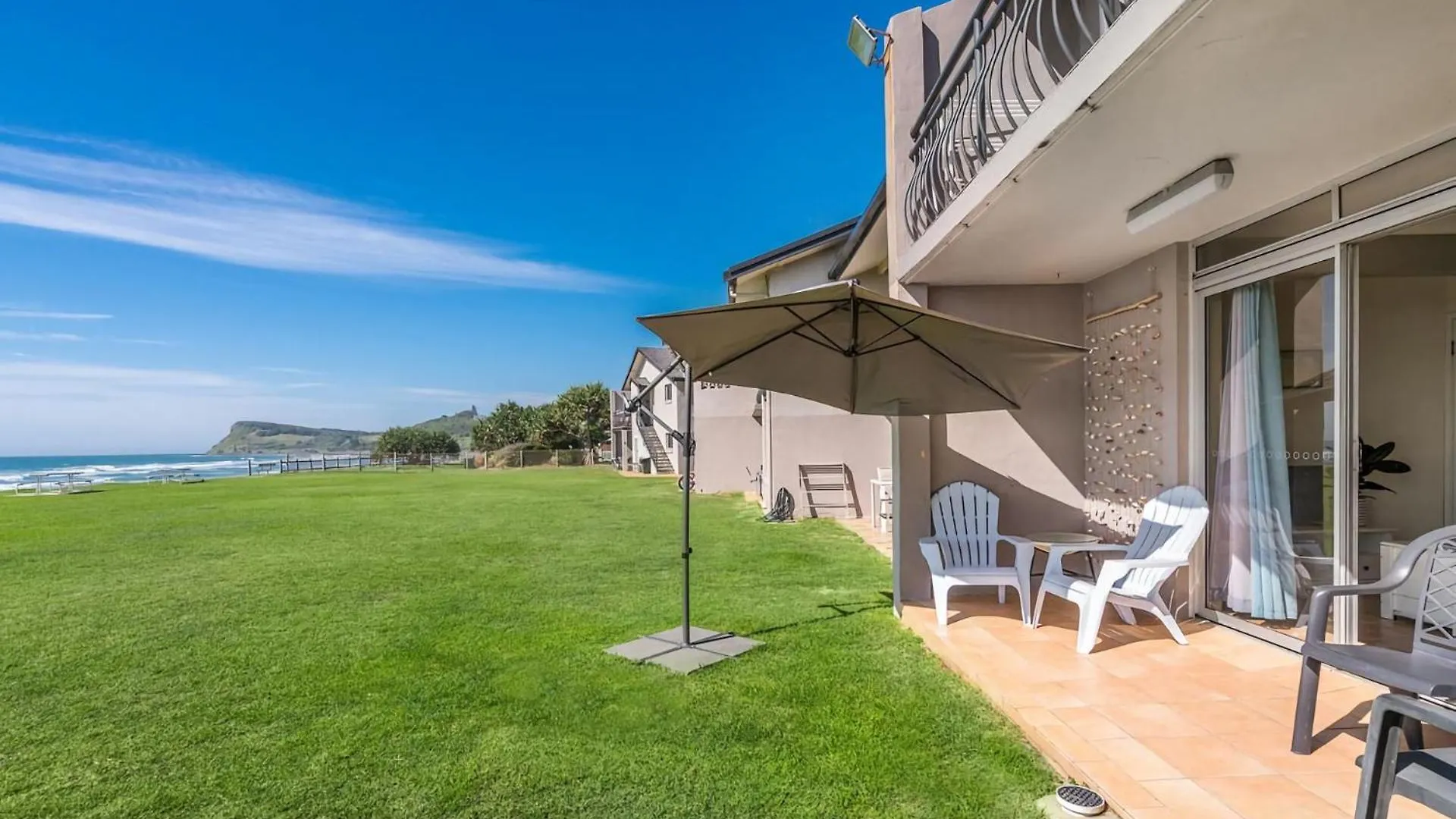 Absolute Beachfront Apartment 8B Lennox Head